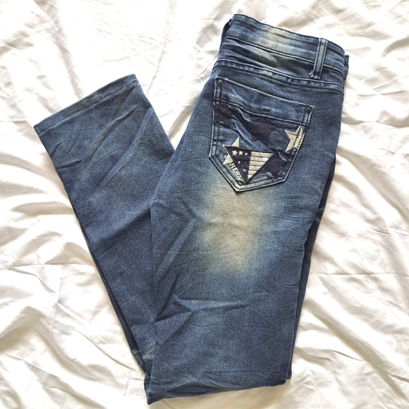 YaZiPai | Dark Blue styled fade with embroidered start women's skinny Jean - Picture 2 of 15